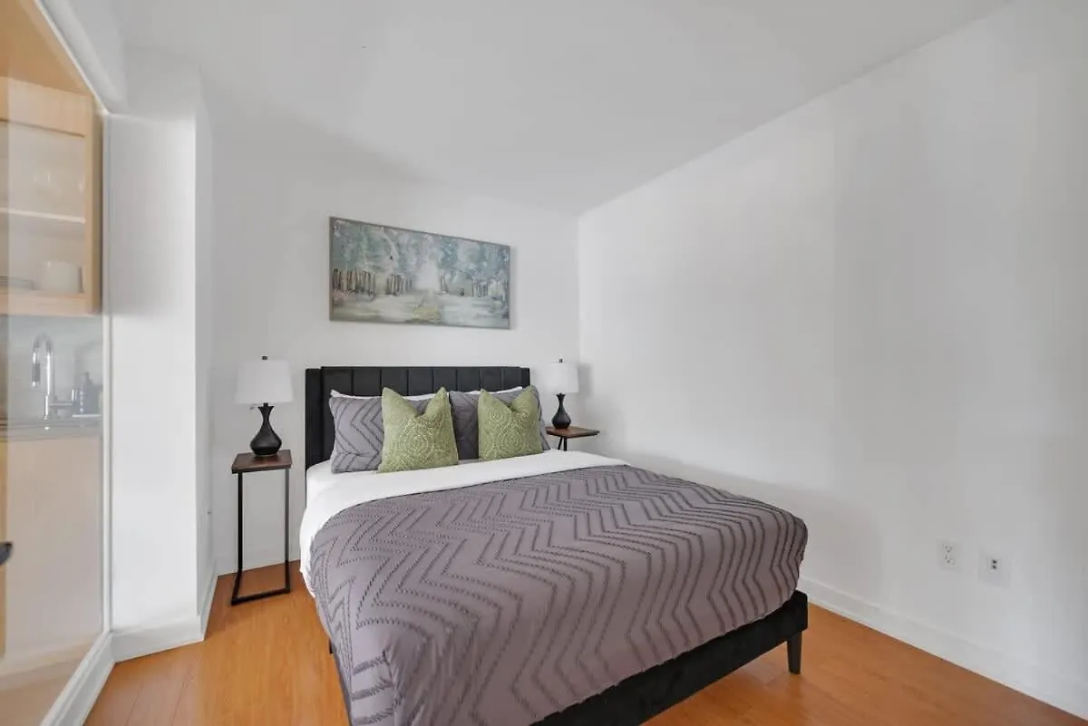 Apartment Spacious 5Br Haven Near To Top Attractions Toronto Canada
